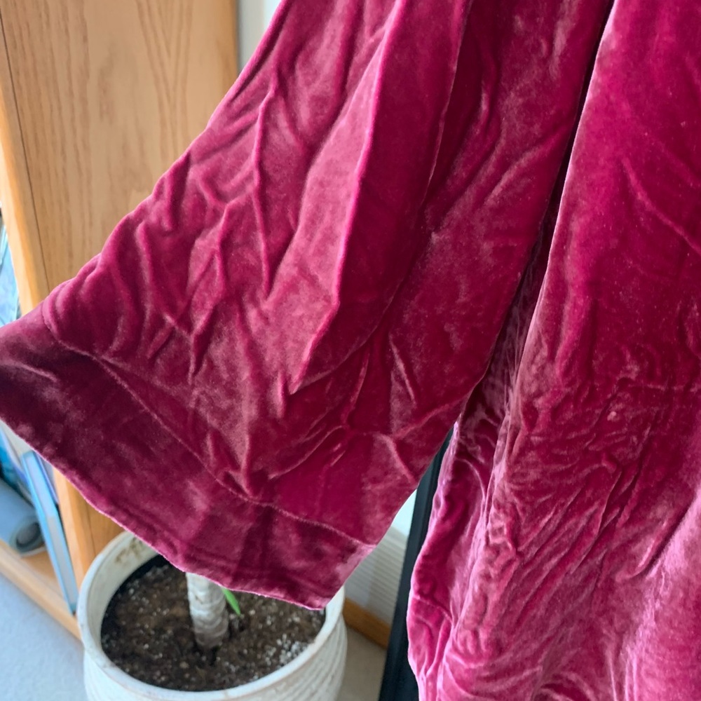 Tommy Bahama Velvet Top - Picture 3 of 7